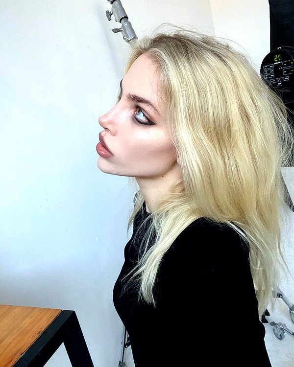 anya4everr instagram image archive image