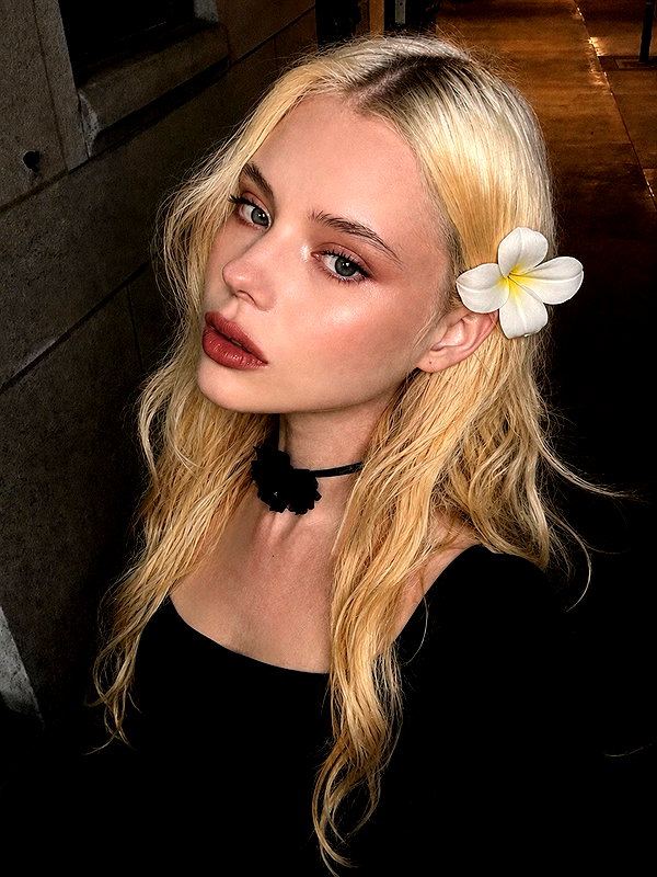 alisen.mari instagram image archive image