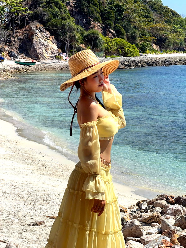 lyhythuedoxinh instagram image archive image