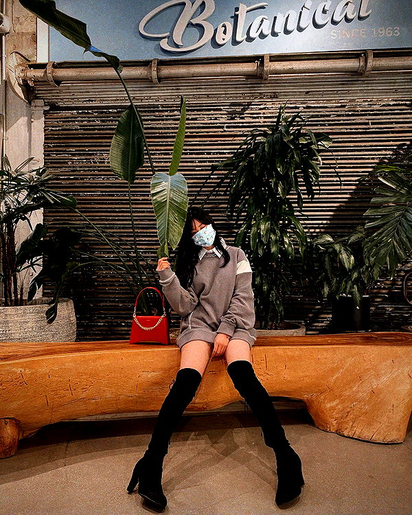 emily.ghoul instagram image archive image