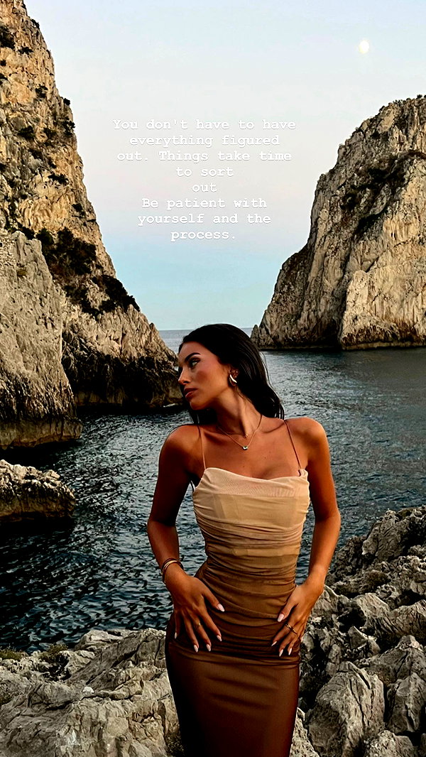 zoeliss instagram image archive image