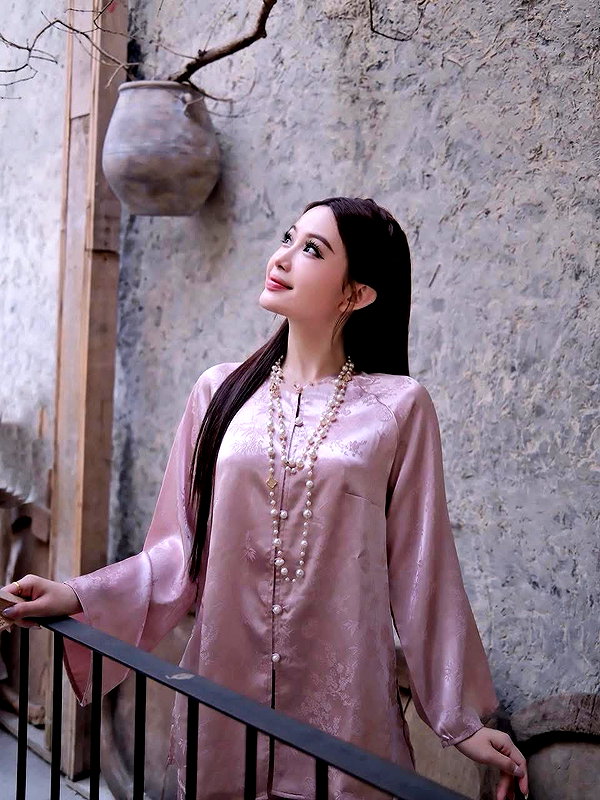 lyhythuedoxinh instagram image archive image