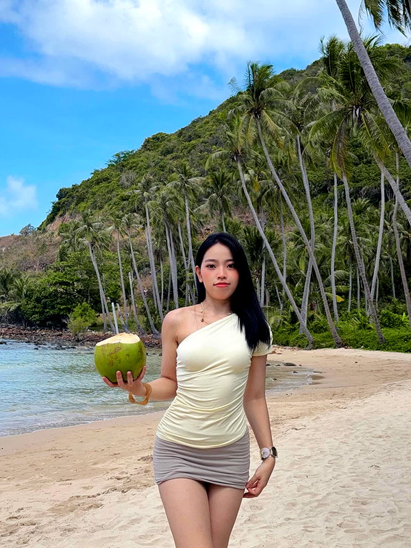 lyhythuedoxinh instagram image archive image