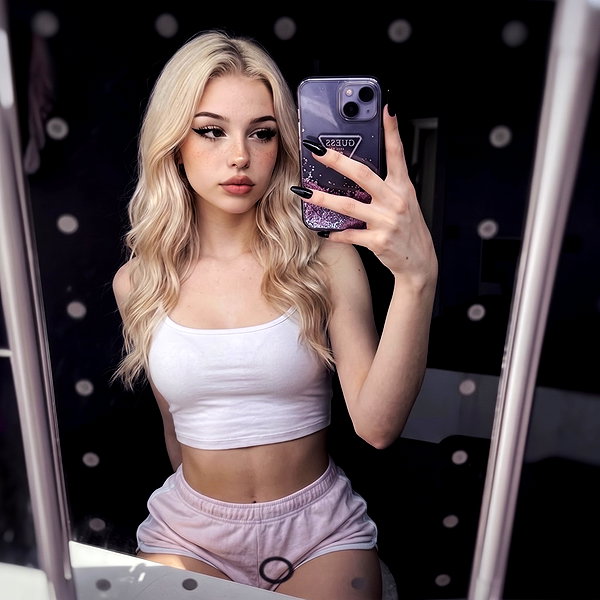 icy.vixen1_ instagram image archive image