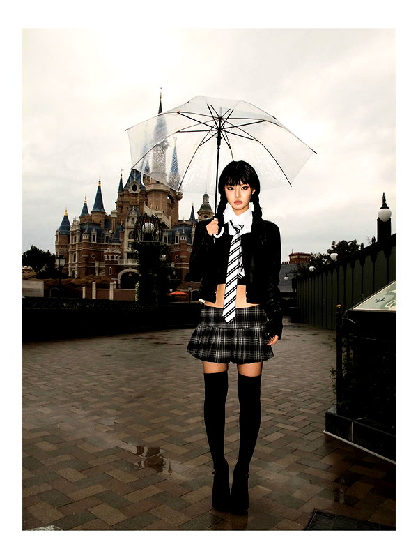 ll.lu1s instagram image archive image
