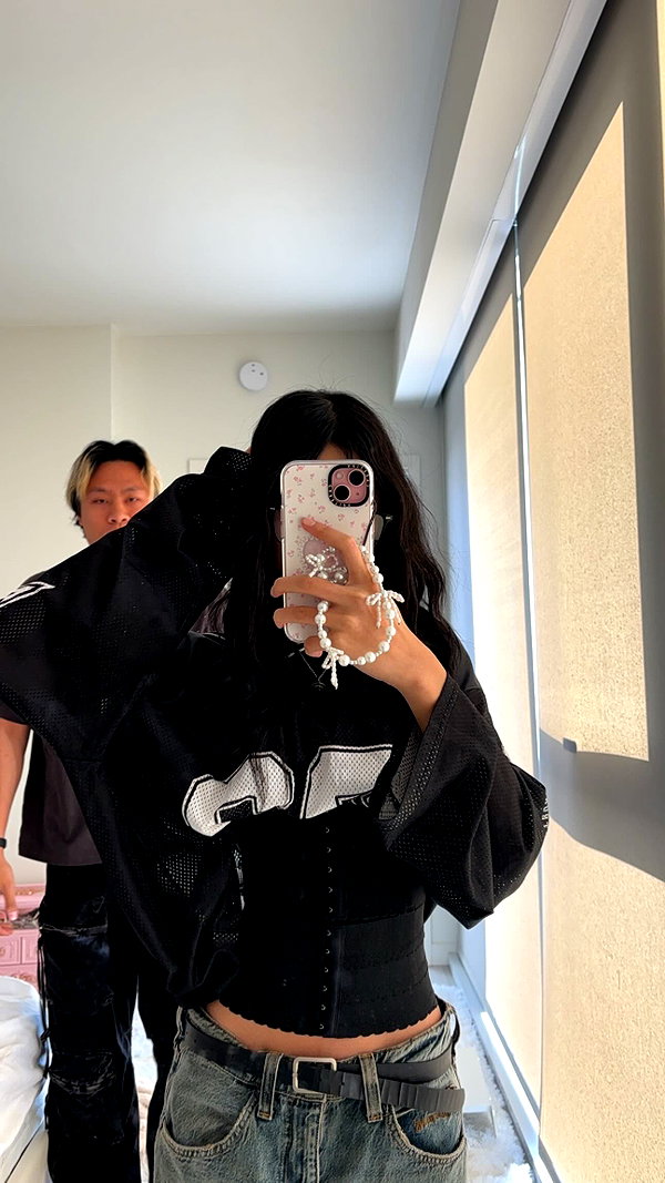 famous_wu24 instagram image archive image