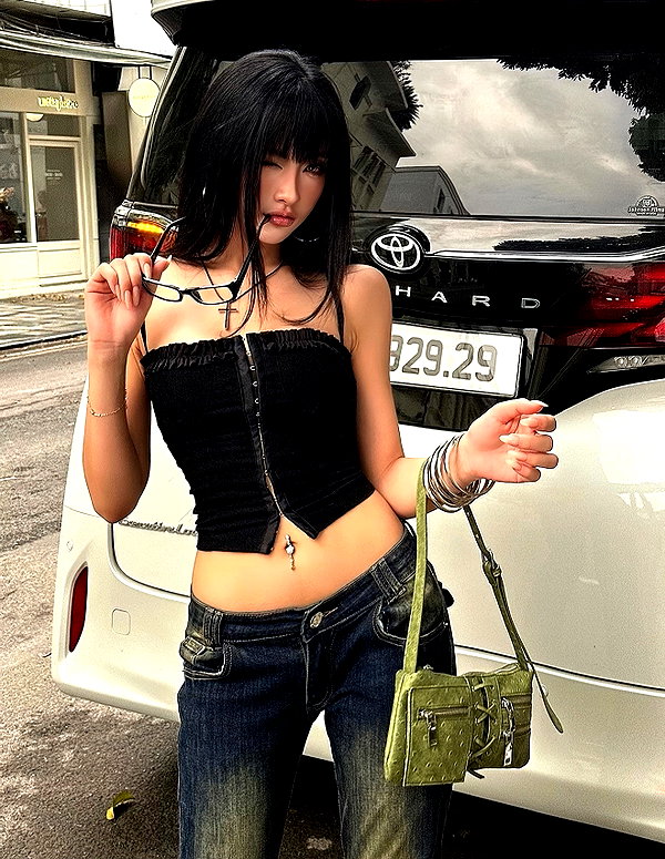 lyhythuedoxinh instagram image archive image
