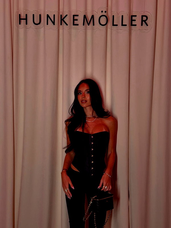 zoeliss instagram image archive image
