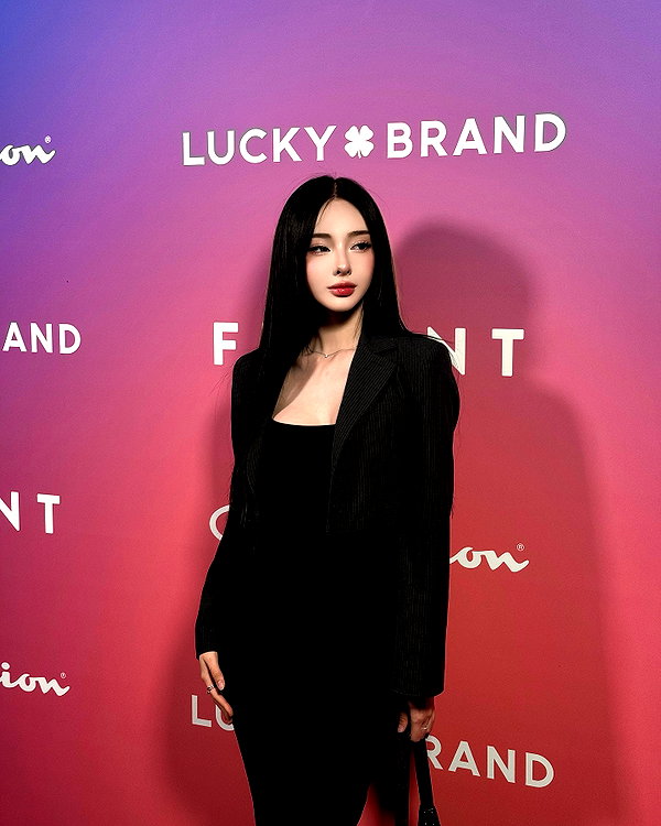 yuna_1_27 instagram image archive image