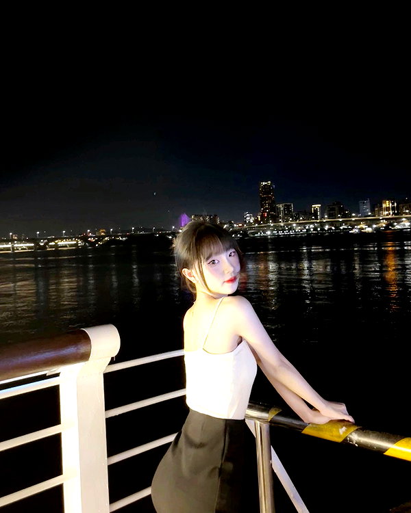 52._.0921 instagram image archive image