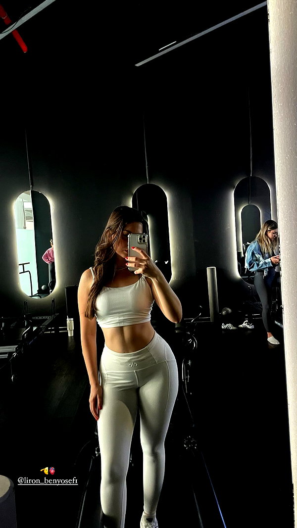 viki_dominev instagram image archive image