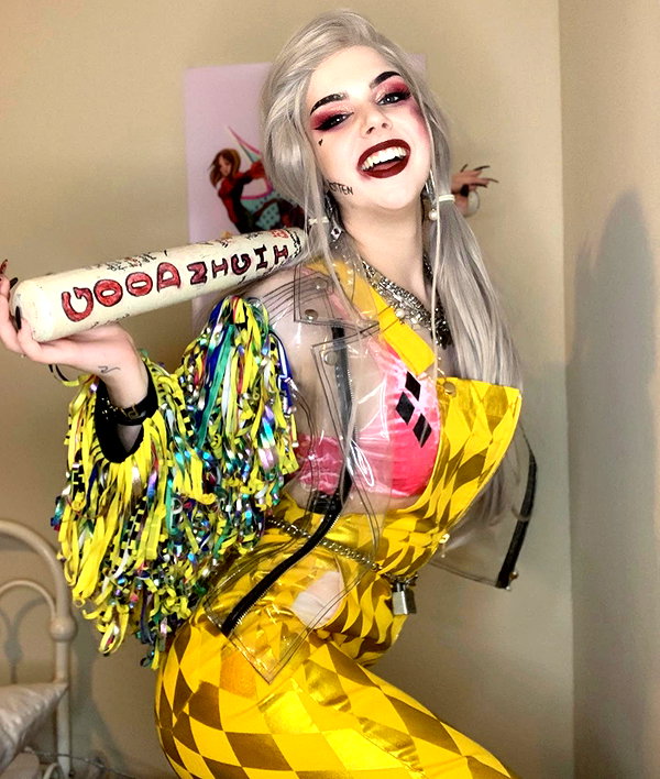 yeahimcaroline instagram image archive image