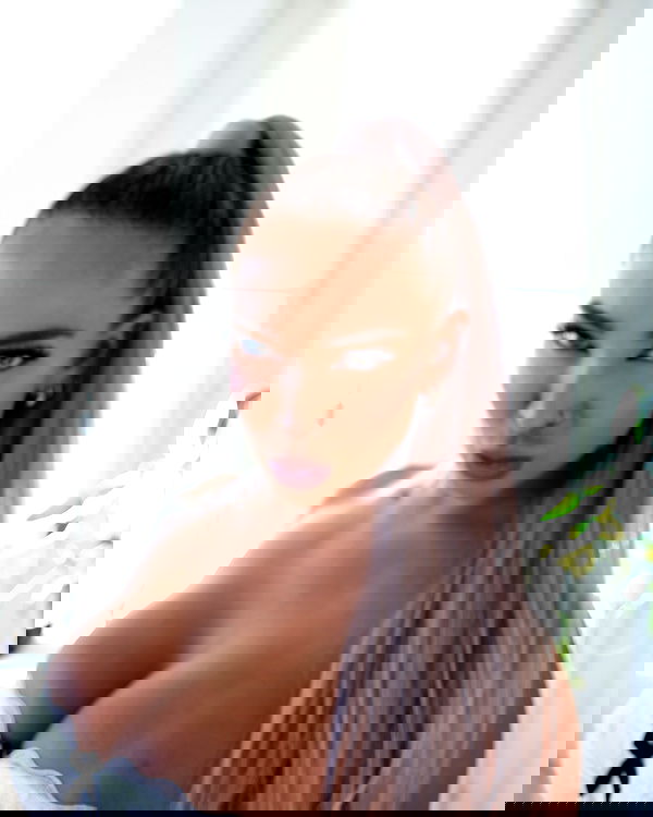 itshayleydavies itshayleydavies archive image