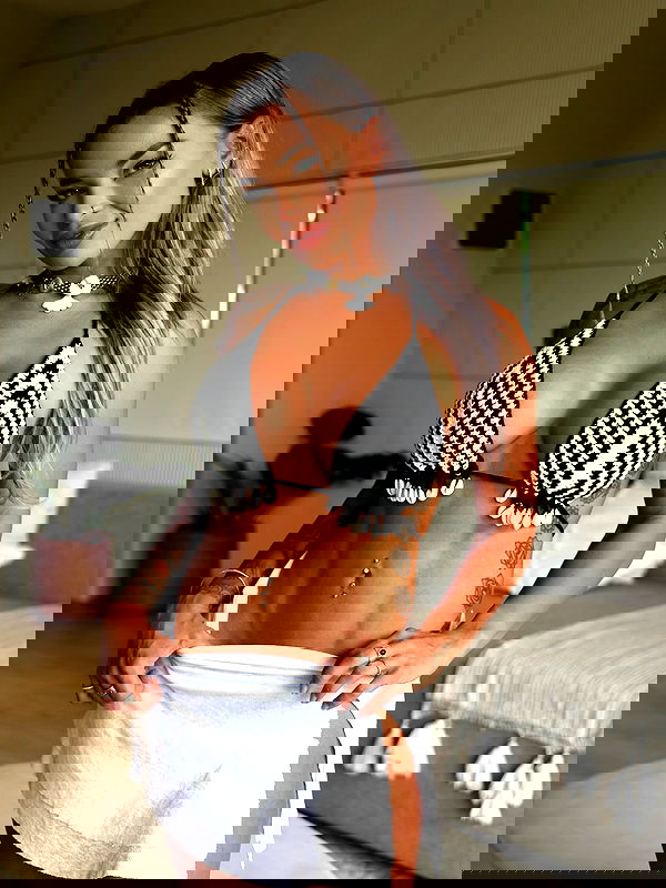 itshayleydavies itshayleydavies archive image