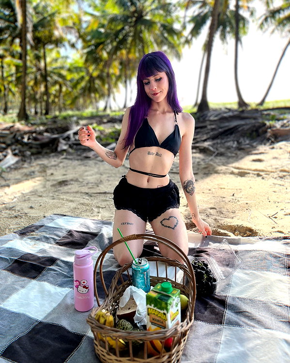 jadelaverne instagram image archive image
