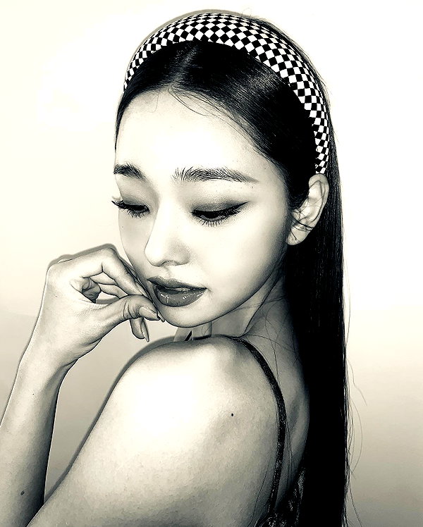 dear.zia instagram image archive image