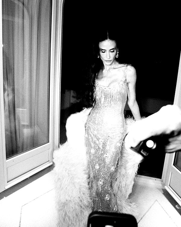 demimoore archive image