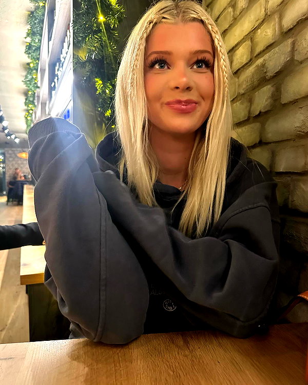sophiecharlotth instagram image archive image