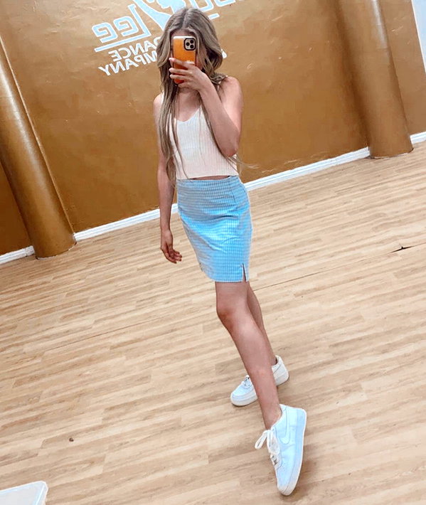 ellianawalmsley instagram image archive image
