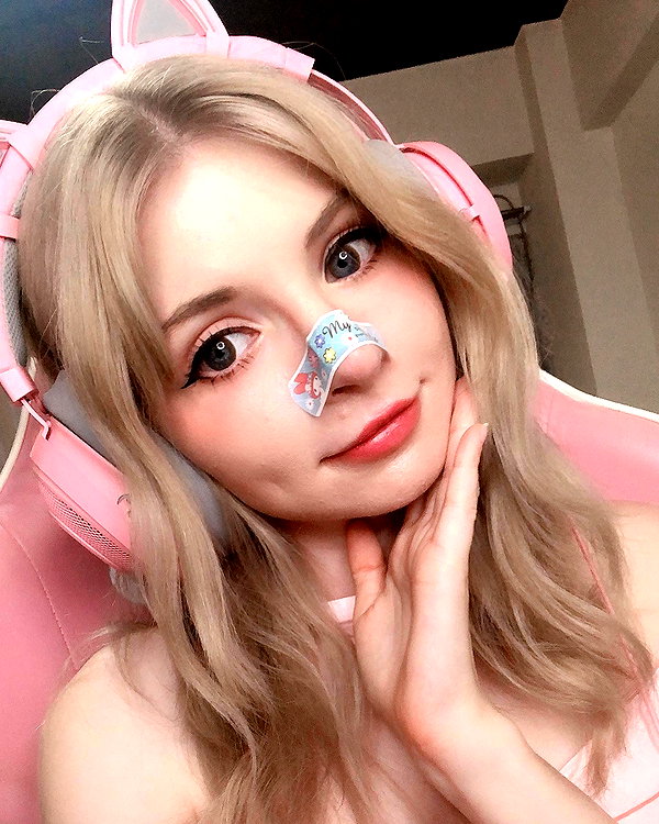 peachmilky_ instagram image archive image