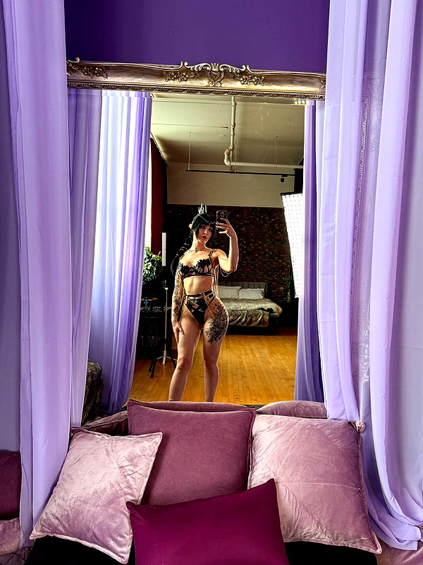 luxlo.xo instagram image archive image
