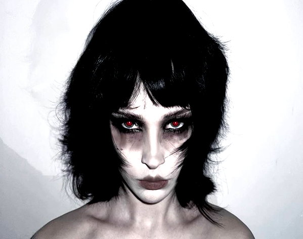 Archived image from @kk3tr1n4 on Instagram