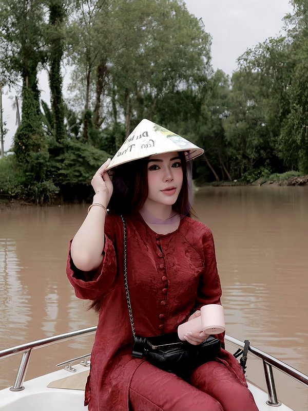 lyhythuedoxinh instagram image archive image