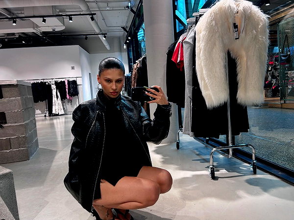 karolinaawasik instagram image archive image