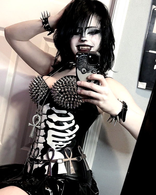 malmalirl instagram image archive image