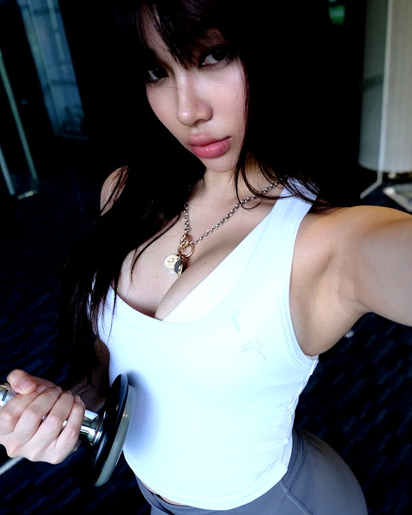 katiele.fit instagram image archive image