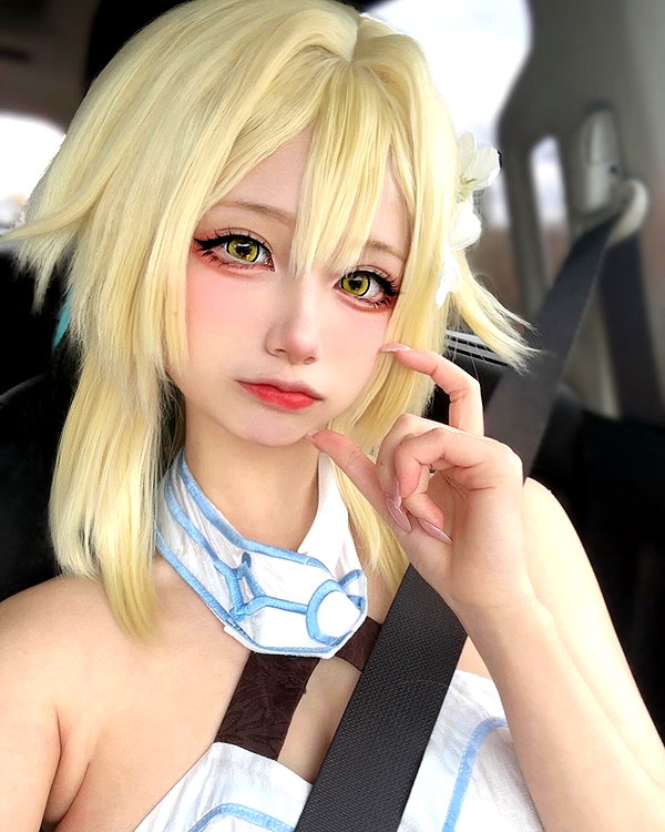 xier_cos instagram image archive image