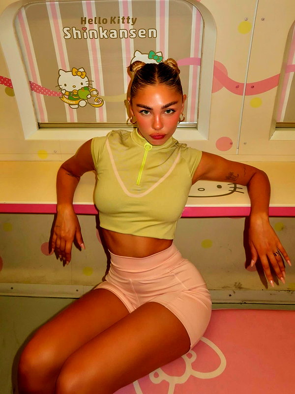 maya.keyy instagram image archive image