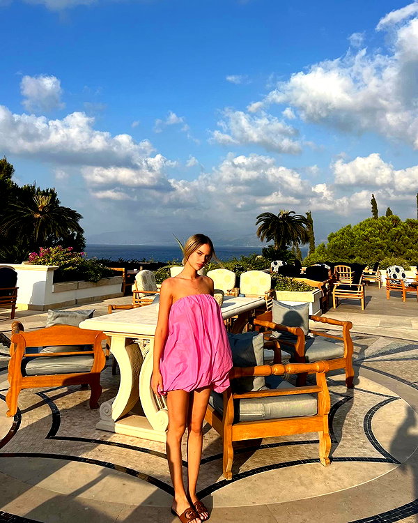 barzomer instagram image archive image