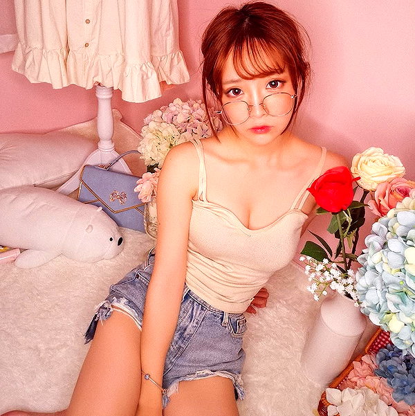 erokochiba instagram image archive image