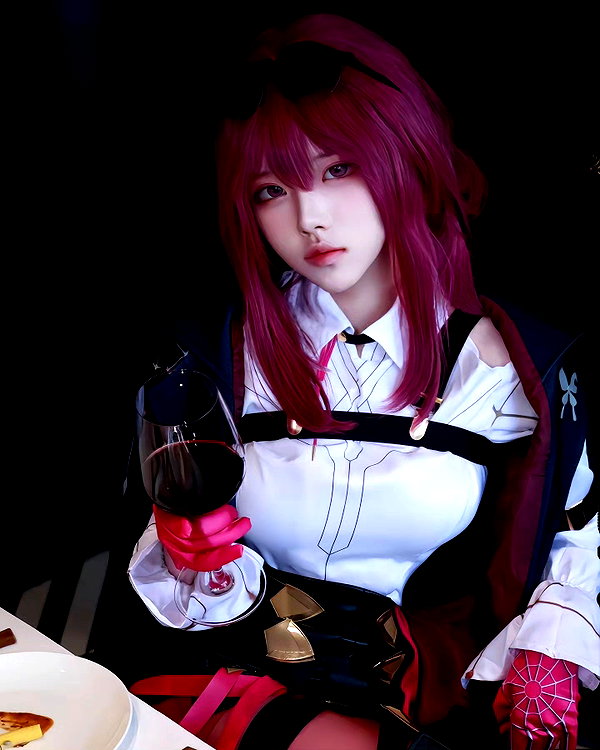 gallery_cosplayer instagram image archive image