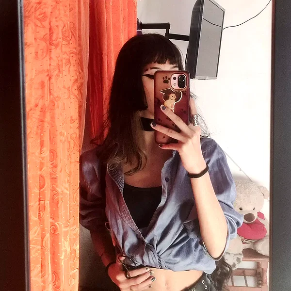 shevaal_x instagram image archive image