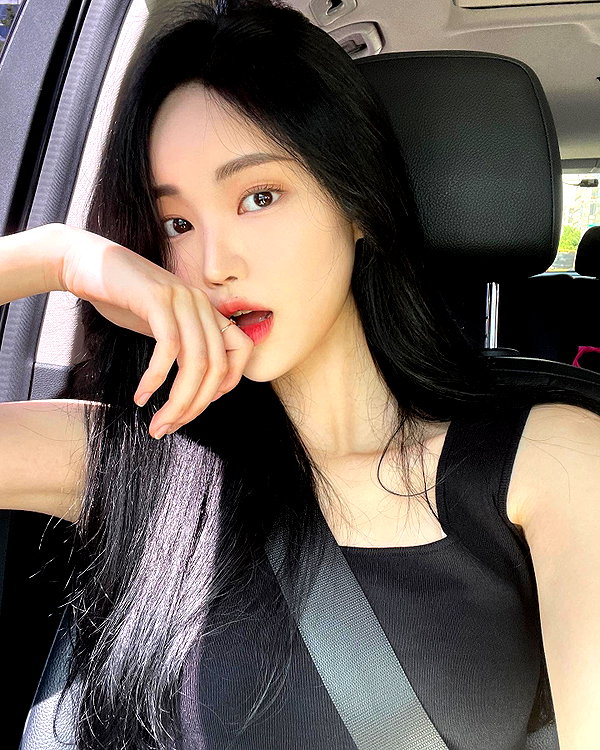daxbin instagram image archive image