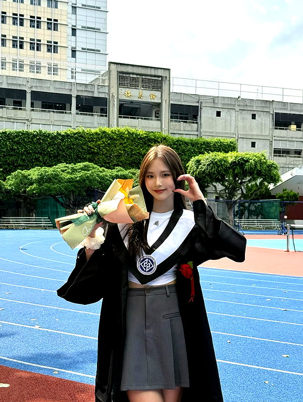 _jyying instagram image archive image