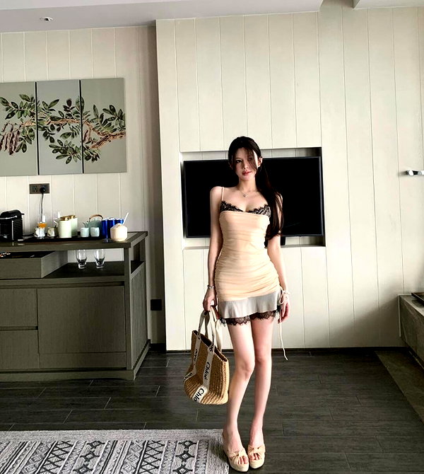 lyhythuedoxinh instagram image archive image
