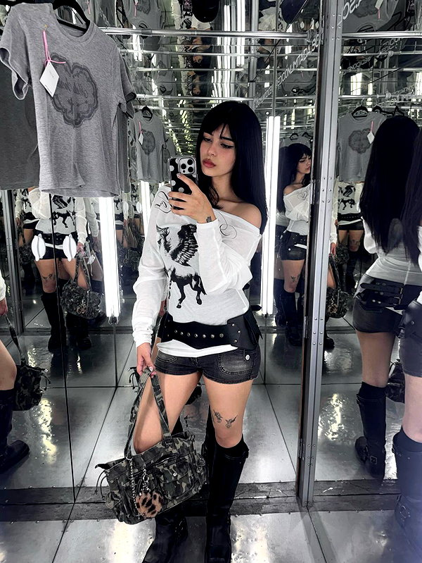 connie.01j instagram image archive image