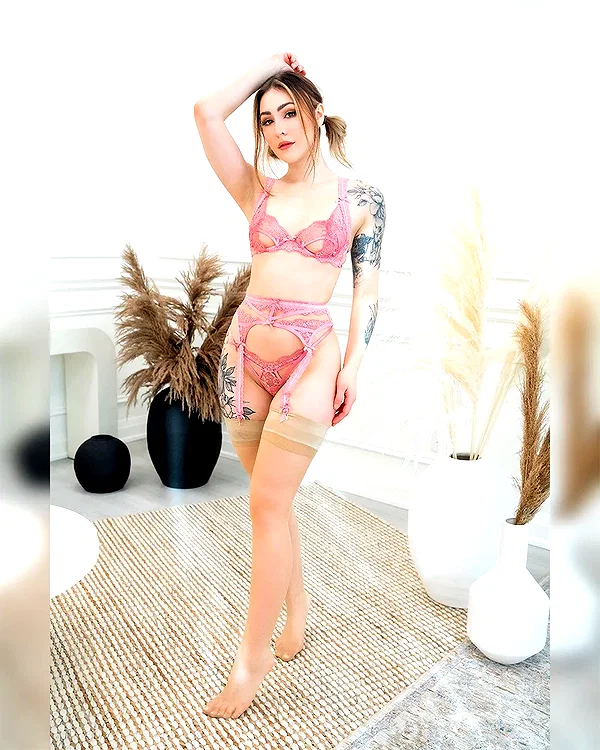 luxlo.xo instagram image archive image