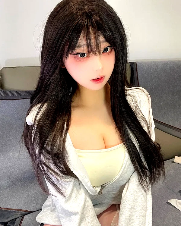 yingyinng_ instagram image archive image