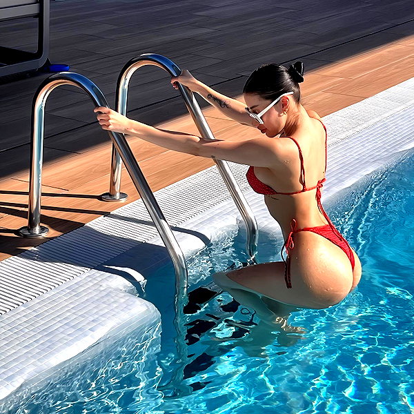 ruth_chavarri instagram image archive image