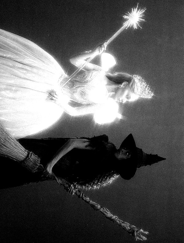 arianagrande instagram image archive image