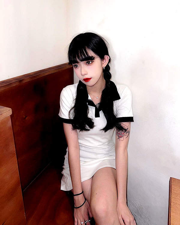 nixqq.425_ instagram image archive image