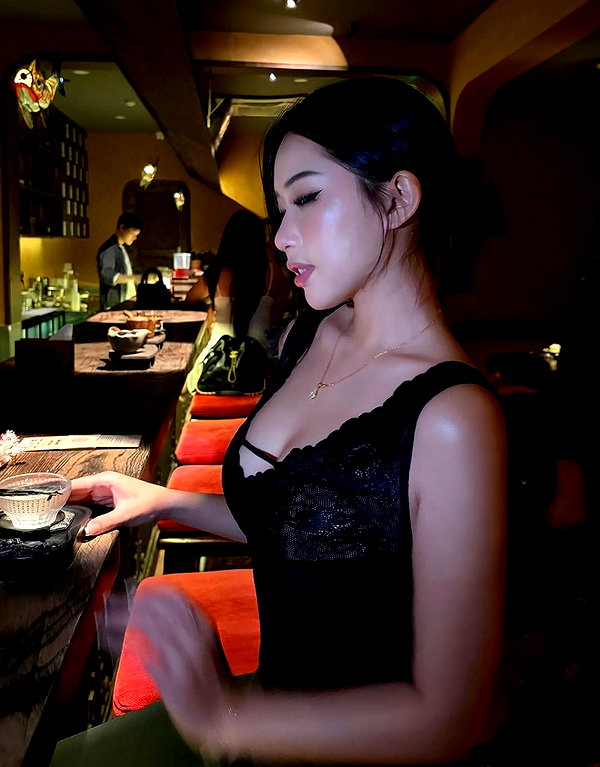lyhythuedoxinh instagram image archive image