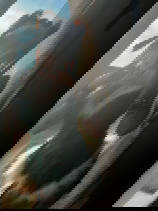 zommmbri zommmbri archive image