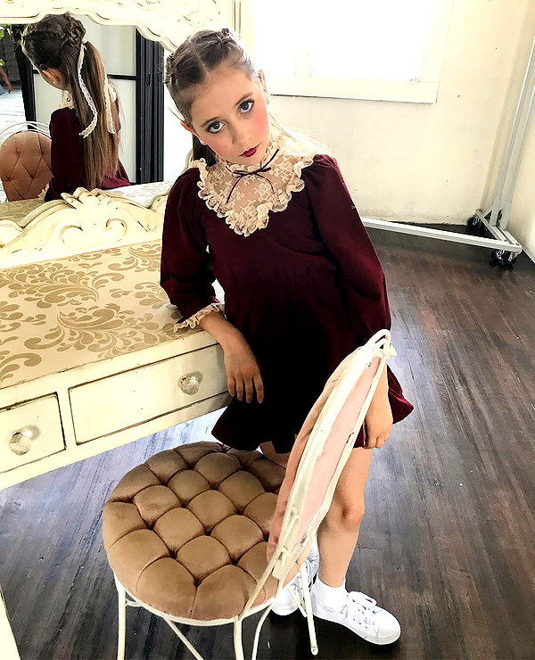 ellianawalmsley instagram image archive image