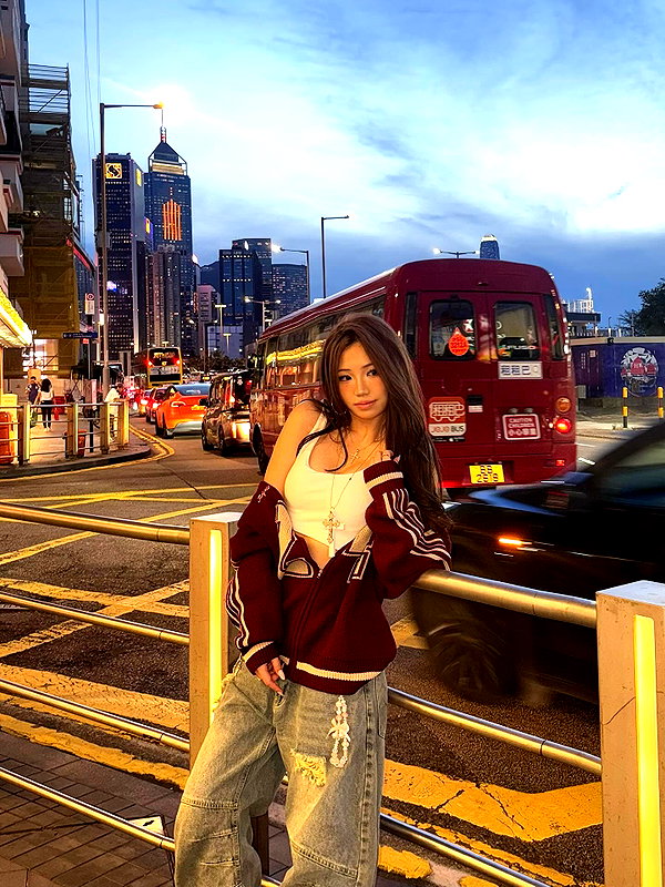 joycee.e instagram image archive image