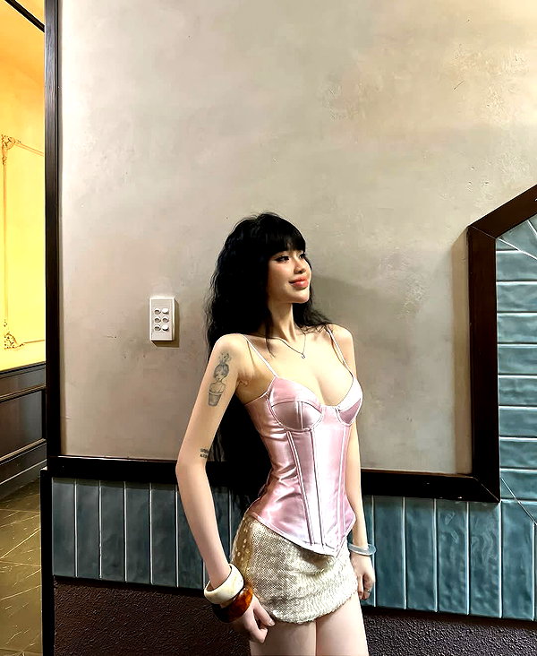 lyhythuedoxinh instagram image archive image